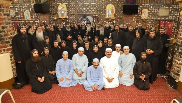 الآباء الرهبان 