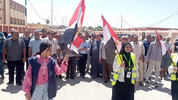 مشاركة إيجابية للعاملين بالتعليم 