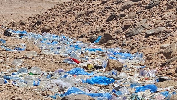 المخلفات البلاستيكية في محمية نبق 