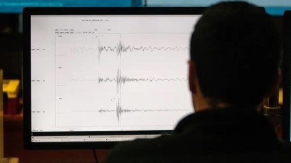 زلزال بقوة 5.73 درجة يضرب جنوب إيران