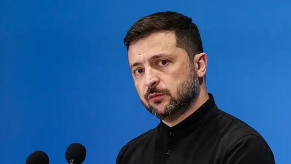 زيلينسكي يحث أمريكا على تكثيف ضغوطها على روسيا لوقف الحرب