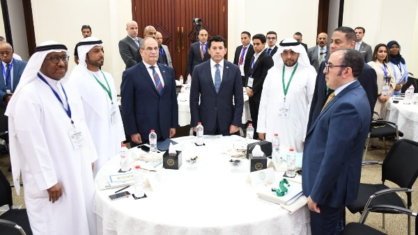 وزير الشباب والرياضة