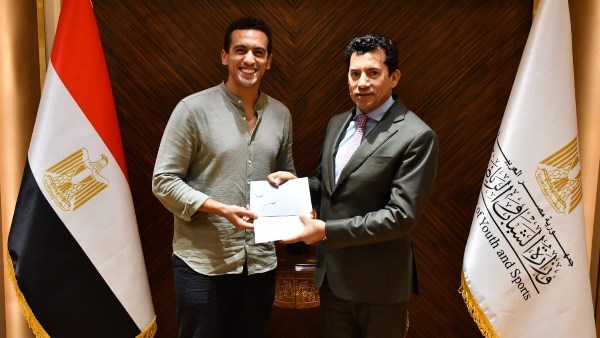 وزير الشباب والرياضة