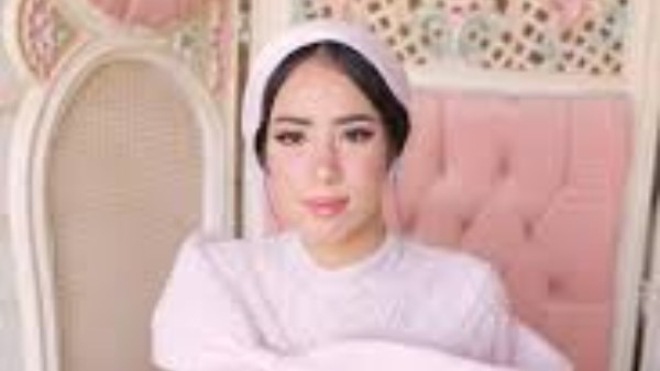 علياء مناديل
