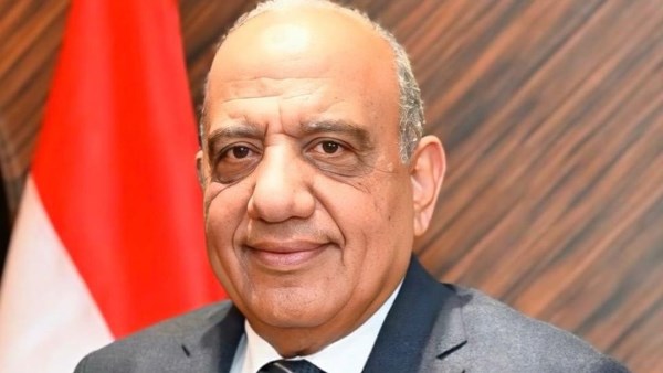وزير الكهرباء