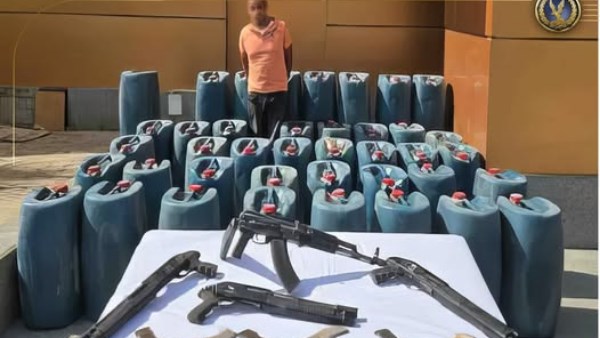 ضبط عنصر جنائي يتاجر في الأسلحة والذخائر بأسوان