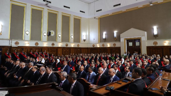 اداء اليمين الدستوري
