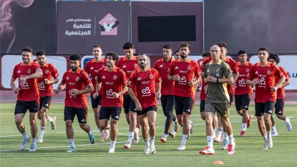 لاعبو الاهلي
