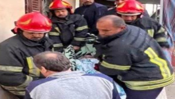 انقاذ حياة طفلة من داخل مصعد في بالقاهرة