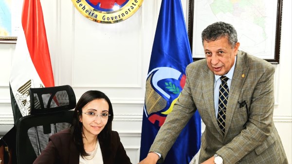 محافظ البحيرة