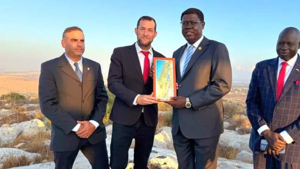 جانب من الزيارة