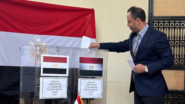 المصريون في النمسا وروسيا واليونان يواصلون الإدلاء بأصواتهم في انتخابات الشيوخ