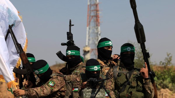 صحيفة عبرية: اتفاق جديد مع حماس يستغرق شهوراً