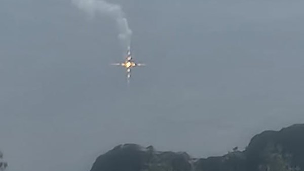 جنوب لبنان.. قنابل حارقة وغارات إسرائيلية تسفر عن قتلى وجرحى