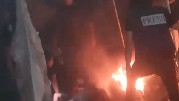 غزة.. 5 شهداء بينهم أربعة صحفيين في قصف للاحتلال أمام مستشفى الشفاء