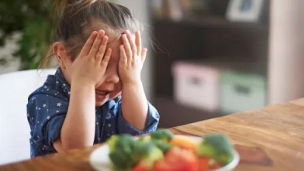أبرزها الإرهاق وفقدان الوزن.. أعراض اضطرابات المناعة الذاتية عند الأطفال