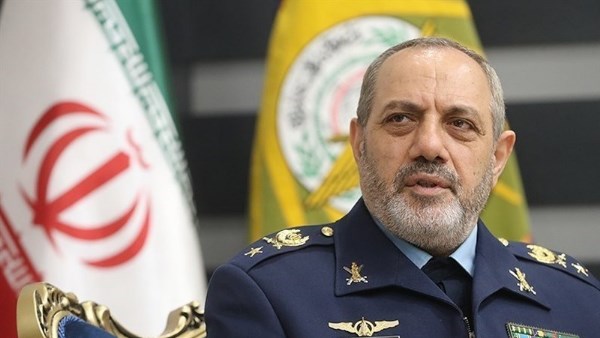وزير الدفاع الإيراني، العميد عزيز نصير زاده