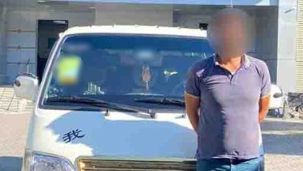 عرّض حياة المواطنين للخطر.. القبض على سائق ميكروباص بالمنيا