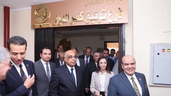 وزير العدل يتفقد أعمال تطوير مجمع محاكم دمنهور الابتدائية