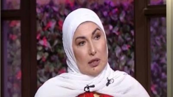 الفنانة جميلة عزيز 