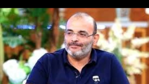 السنارسيت  أيمن بهجت قمر 