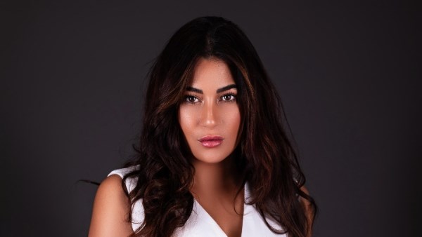 الفنانة يسرا المسعودي 