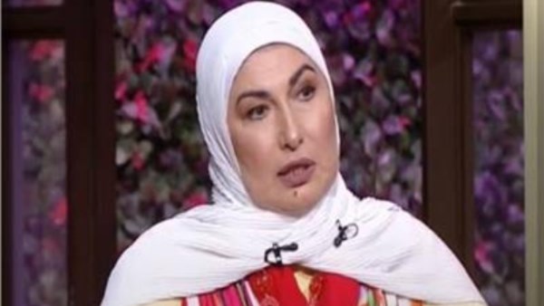 الفنانة جميلة عزيز 