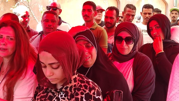 زحام شديد أمام لجان الانتخابات ببولاق الدكرور