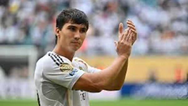 ريال مدريد يمدد عقد جونزالو جارسيا