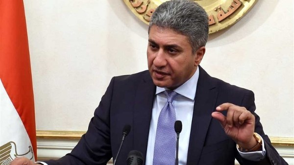 وزير السياحة 