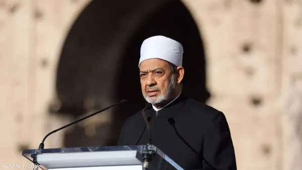 رفض ذوبان القضية الفلسطينية.. شيخ الأزهر للرئيس السيسي: ندعو الله أن يقوي ظهركم