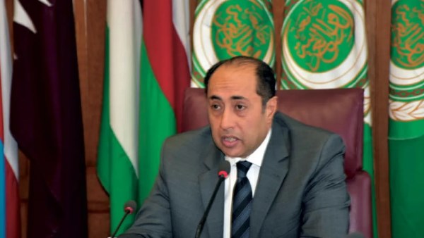السفير حسام زكي 