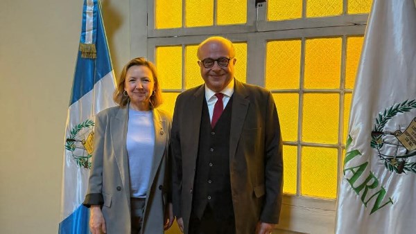 السفير المصري في جواتيمالا يلتقي وزيرة البيئة والموارد الطبيعية