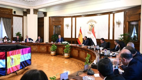رئيس الوزراءر وملك إسبانيا
