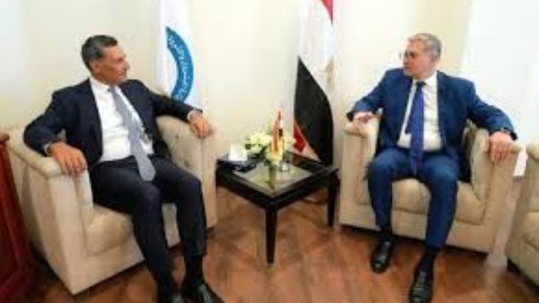 كريم بدوي وزير البترول