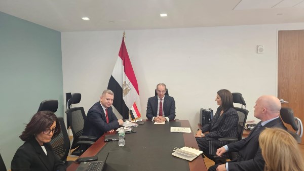 وزير الاتصالات