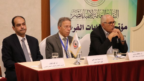 جانب من الورشة