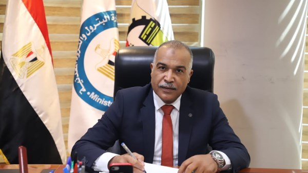 عباس صابر رئيس النقابة العامة للعاملين بالبترول