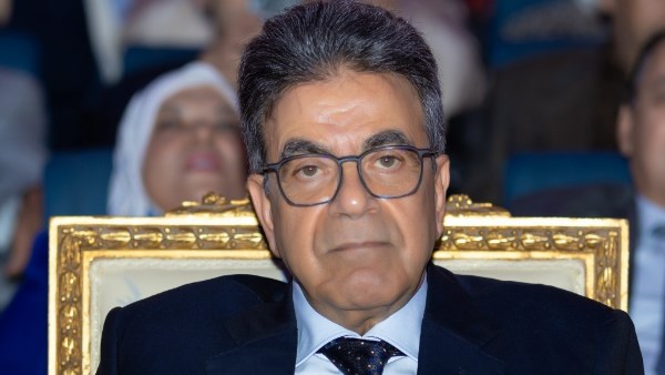 الدكتور مجدي حسن نقيب الأطباء البيطريين