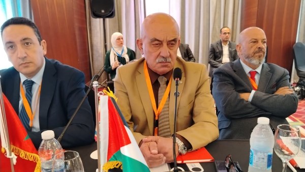 الدكتور عبد الكريم أبو زنيد نقيب الأطباء البيطريين بفلسطين