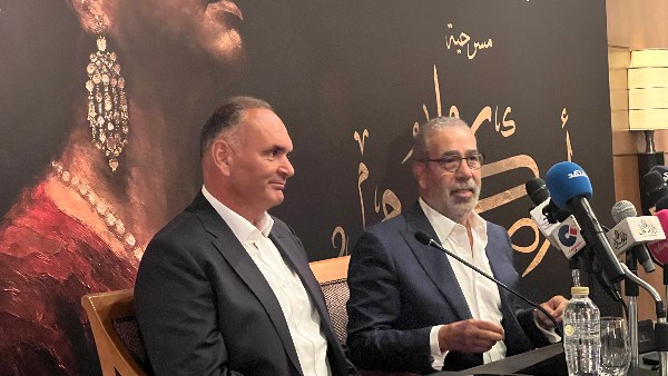 مدحت العدل 