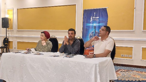 عمرو محمود ياسين