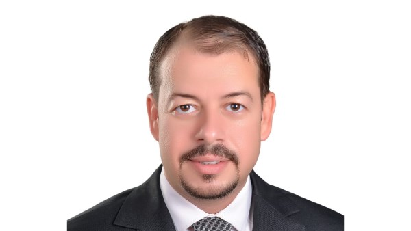 خالد عامر