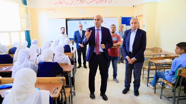 جولة وزير التربية والتعليم اليوم