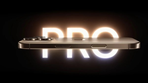 سابقة تاريخية.. من داخل الوحش الأخضر iPhone 17 Pro ينضم لمعدات البث الاحترافية في مباراة بيسبول على Apple TV+