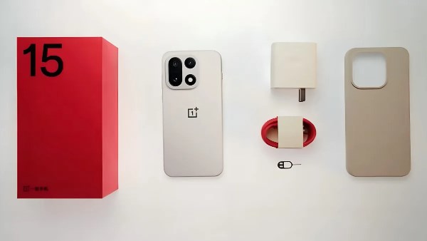 OnePlus 15 