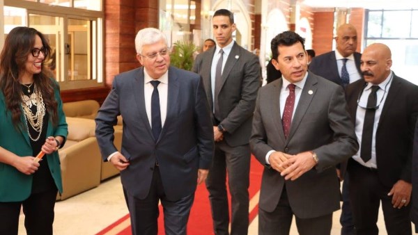 صورة من اللقاء
