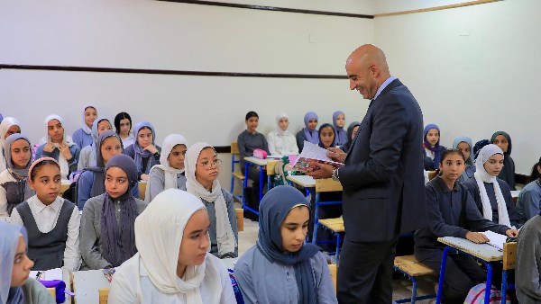 وزير التربية والتعليم محمد عبد اللطيف 