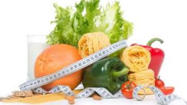 10 عادات غذائية بسيطة تحسن صحتك اليومية 