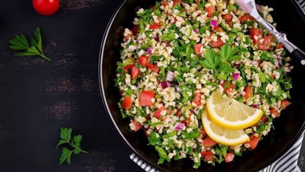 غير تقليدية.. طريقة تحضير سلطة البرغل بالخطوات